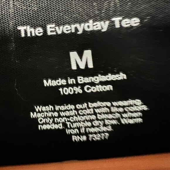 Sonoma Black & Cream Floral V-Neck Tee – Size M - Picture 5 of 12